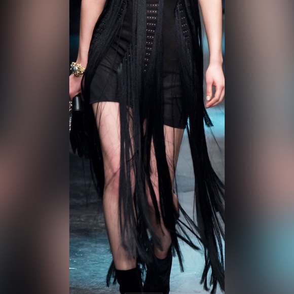 ROBERTO CAVALLI • Runway • Open-Back Fringe  Dress - Picture 5 of 15